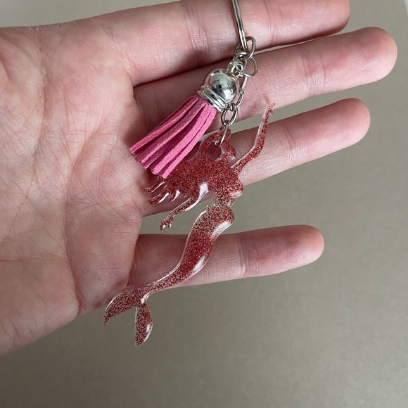 🎉🎉HP🎉🎉 Handmade Mermaid Keychain - Picture 2 of 6
